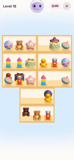 Shelf Sort, level 12: wooden shelves stacked with teddy bears, ducks, rockets and sweets